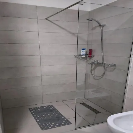 Apartment Cozy Near Center Tirana
