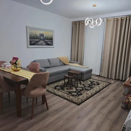 Cozy Near Center